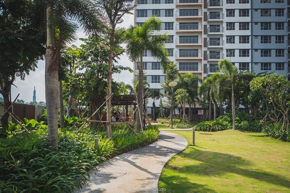 Trung Tâm Thương Mại & Giáo Dục